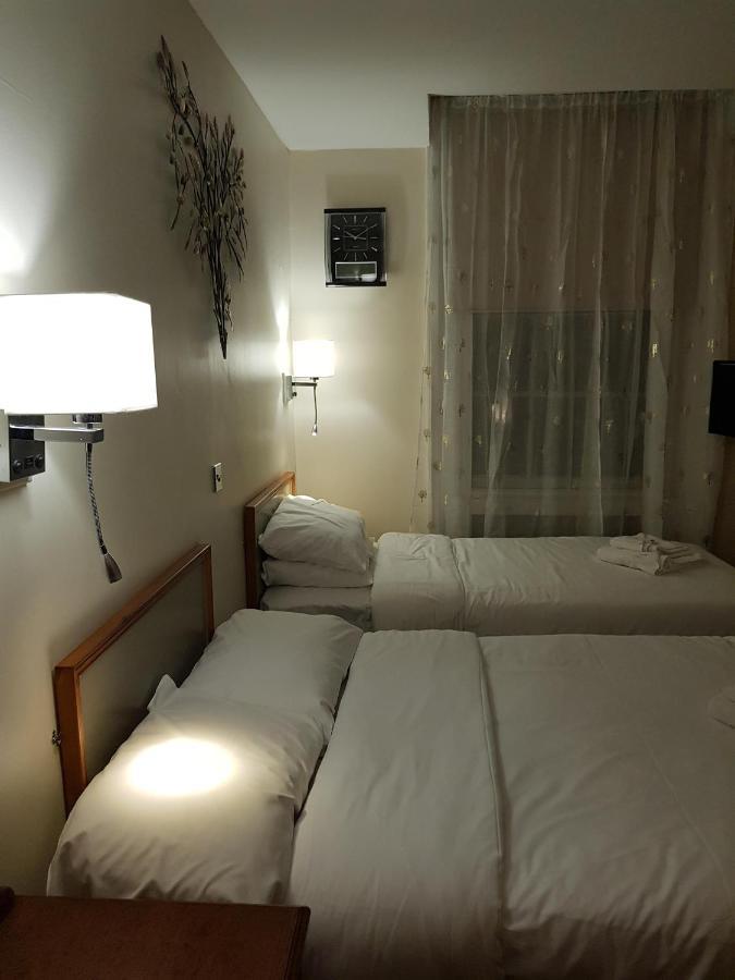 Linden Tree Bed & Breakfast Gloucester Exterior foto
